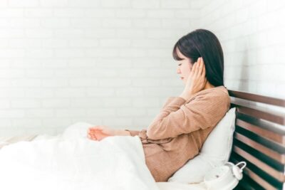 インフルエンザ後の耳の痛みには要注意！急性中耳炎の原因と治療法、予防対策を解説のアイキャッチ画像