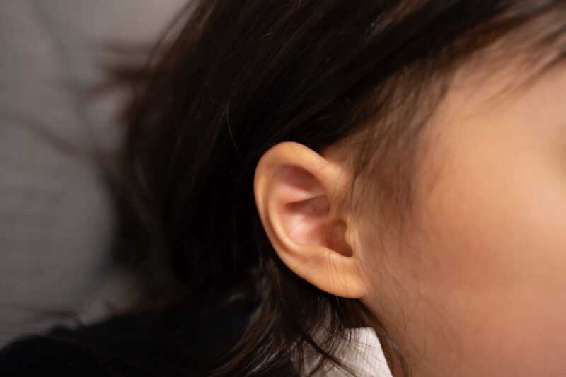 中耳炎が治る前にプールを控えるべき理由